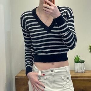 Wool Blend Crop Sweater Size Small